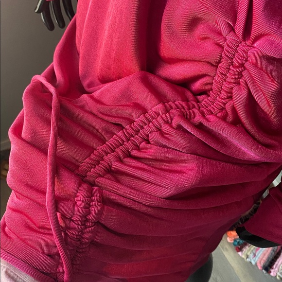 NINA PARKER Elegant Pink Ruched Dress NWTs - Picture 14 of 15